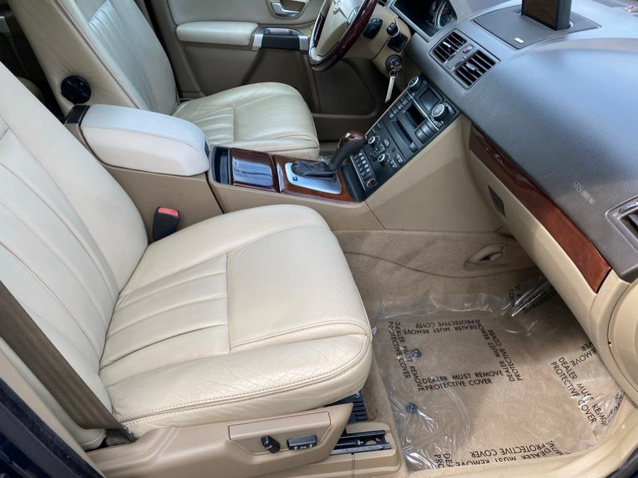 Used Volvo XC90 AWD 4dr Platinum 2013 | Lava Motors 2 Inc. Canton, Connecticut Used Volvo XC90 AWD 4dr Platinum 2013 | Lava Motors 2 Inc. Canton, Connecticut