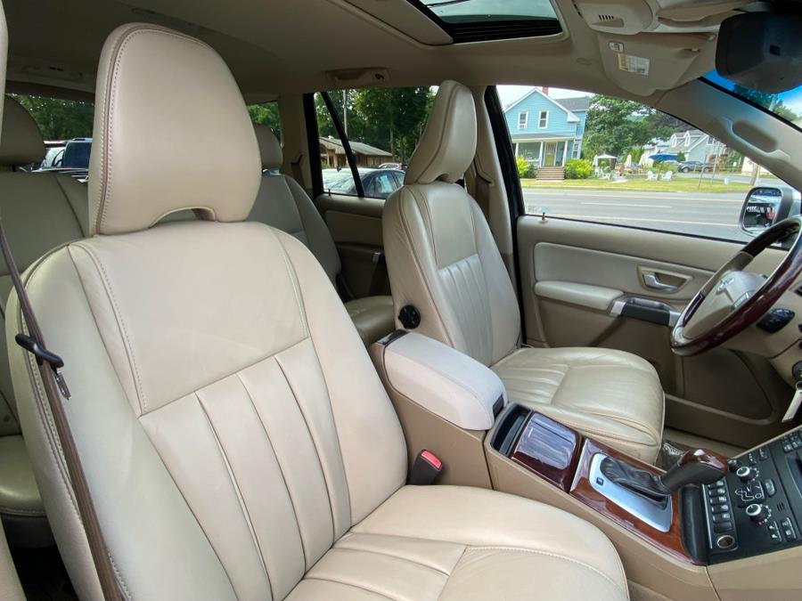 Used Volvo XC90 AWD 4dr Platinum 2013 | Lava Motors 2 Inc. Canton, Connecticut Used Volvo XC90 AWD 4dr Platinum 2013 | Lava Motors 2 Inc. Canton, Connecticut