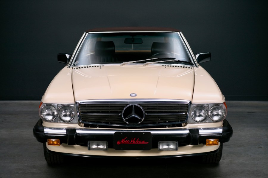 1988 Mercedes-Benz 560 Series 2dr Roadster 560SL, available for sale in North Salem, New York | Meccanic Shop North Inc. North Salem, New York 1988 Mercedes-Benz 560 Series 2dr Roadster 560SL, available for sale in North Salem, New York | Meccanic Shop North Inc. North Salem, New York