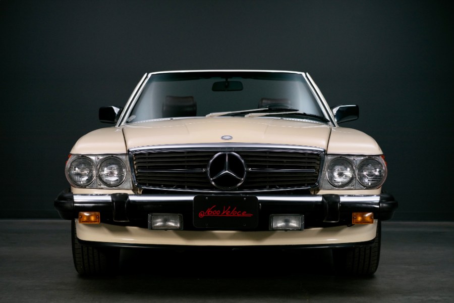 1988 Mercedes-Benz 560 Series 2dr Roadster 560SL, available for sale in North Salem, New York | Meccanic Shop North Inc. North Salem, New York 1988 Mercedes-Benz 560 Series 2dr Roadster 560SL, available for sale in North Salem, New York | Meccanic Shop North Inc. North Salem, New York