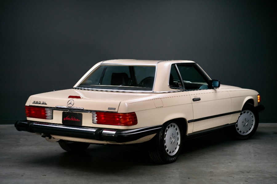 1988 Mercedes-Benz 560 Series 2dr Roadster 560SL, available for sale in North Salem, New York | Meccanic Shop North Inc. North Salem, New York 1988 Mercedes-Benz 560 Series 2dr Roadster 560SL, available for sale in North Salem, New York | Meccanic Shop North Inc. North Salem, New York
