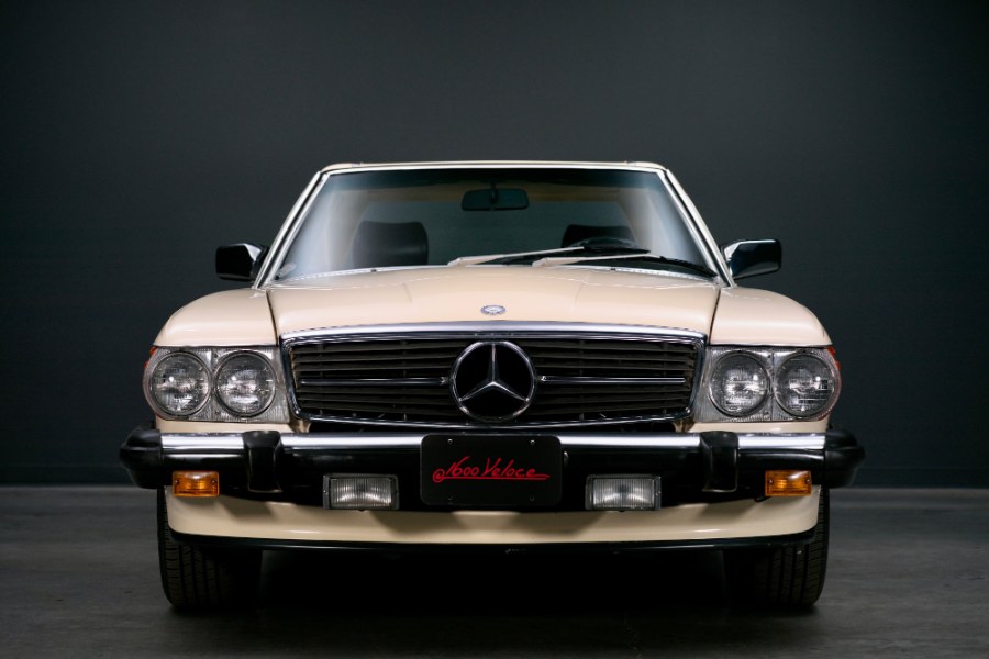1988 Mercedes-Benz 560 Series 2dr Roadster 560SL, available for sale in North Salem, New York | Meccanic Shop North Inc. North Salem, New York 1988 Mercedes-Benz 560 Series 2dr Roadster 560SL, available for sale in North Salem, New York | Meccanic Shop North Inc. North Salem, New York