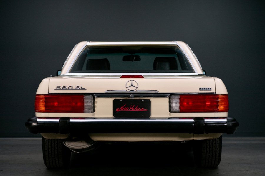 1988 Mercedes-Benz 560 Series 2dr Roadster 560SL, available for sale in North Salem, New York | Meccanic Shop North Inc. North Salem, New York 1988 Mercedes-Benz 560 Series 2dr Roadster 560SL, available for sale in North Salem, New York | Meccanic Shop North Inc. North Salem, New York
