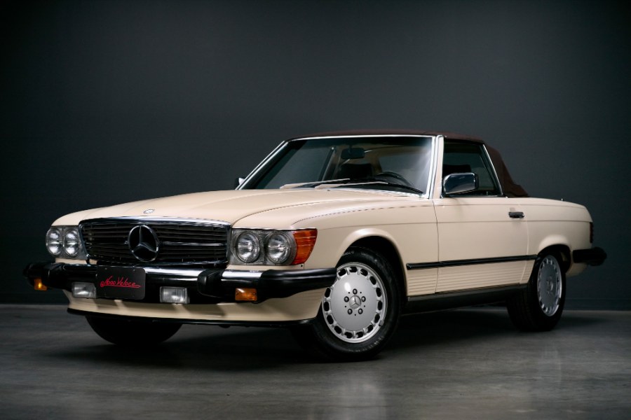 1988 Mercedes-Benz 560 Series 2dr Roadster 560SL, available for sale in North Salem, New York | Meccanic Shop North Inc. North Salem, New York 1988 Mercedes-Benz 560 Series 2dr Roadster 560SL, available for sale in North Salem, New York | Meccanic Shop North Inc. North Salem, New York