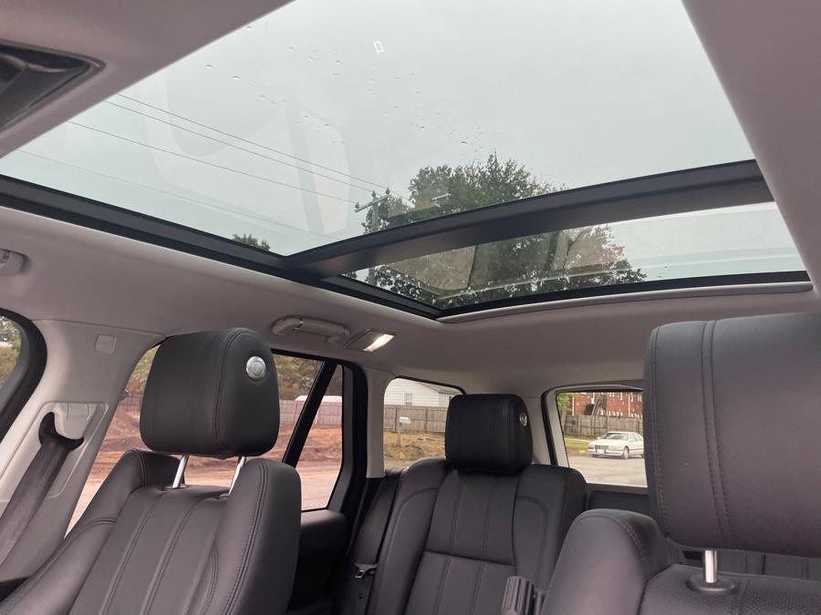 2017 Land Rover Range Rover V8 Supercharged SWB, available for sale in Agawam, Massachusetts | Malkoon Motors. Agawam, Massachusetts 2017 Land Rover Range Rover V8 Supercharged SWB, available for sale in Agawam, Massachusetts | Malkoon Motors. Agawam, Massachusetts