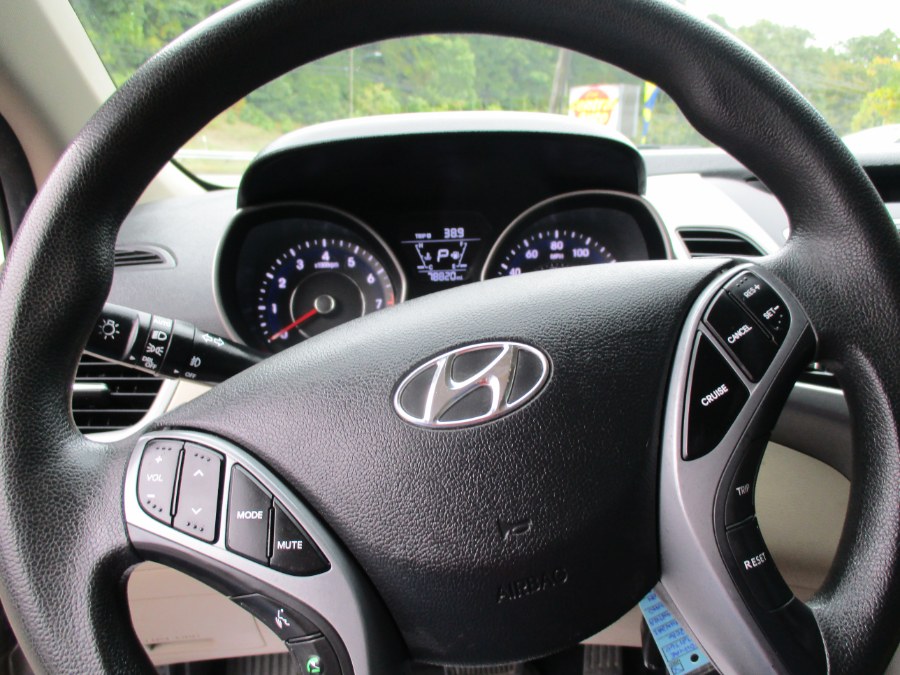 Used Hyundai Elantra 4dr Sdn Auto SE (Alabama Plant) 2016 | Cos Central Auto. Meriden, Connecticut Used Hyundai Elantra 4dr Sdn Auto SE (Alabama Plant) 2016 | Cos Central Auto. Meriden, Connecticut