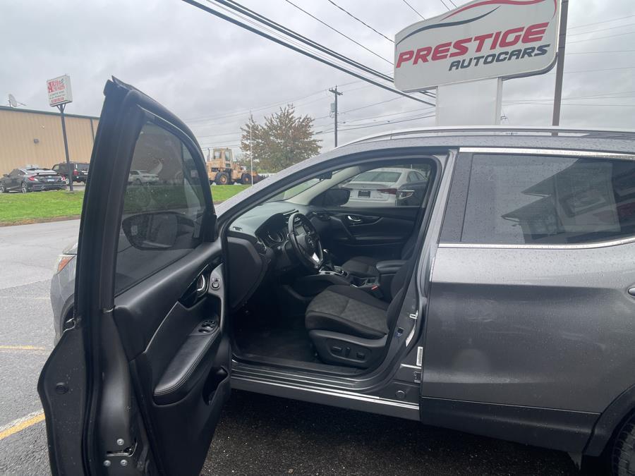 2017 Nissan Rogue Sport SV, available for sale in Waterbury, Connecticut | Prestige Auto Superstore. Waterbury, Connecticut 2017 Nissan Rogue Sport SV, available for sale in Waterbury, Connecticut | Prestige Auto Superstore. Waterbury, Connecticut