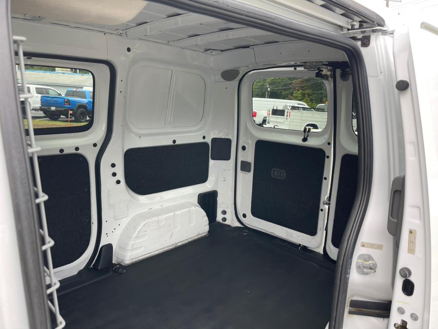 2015 Nissan NV200 I4 SV, available for sale in South Windsor, Connecticut | Mike And Tony Auto Sales, Inc. South Windsor, Connecticut 2015 Nissan NV200 I4 SV, available for sale in South Windsor, Connecticut | Mike And Tony Auto Sales, Inc. South Windsor, Connecticut