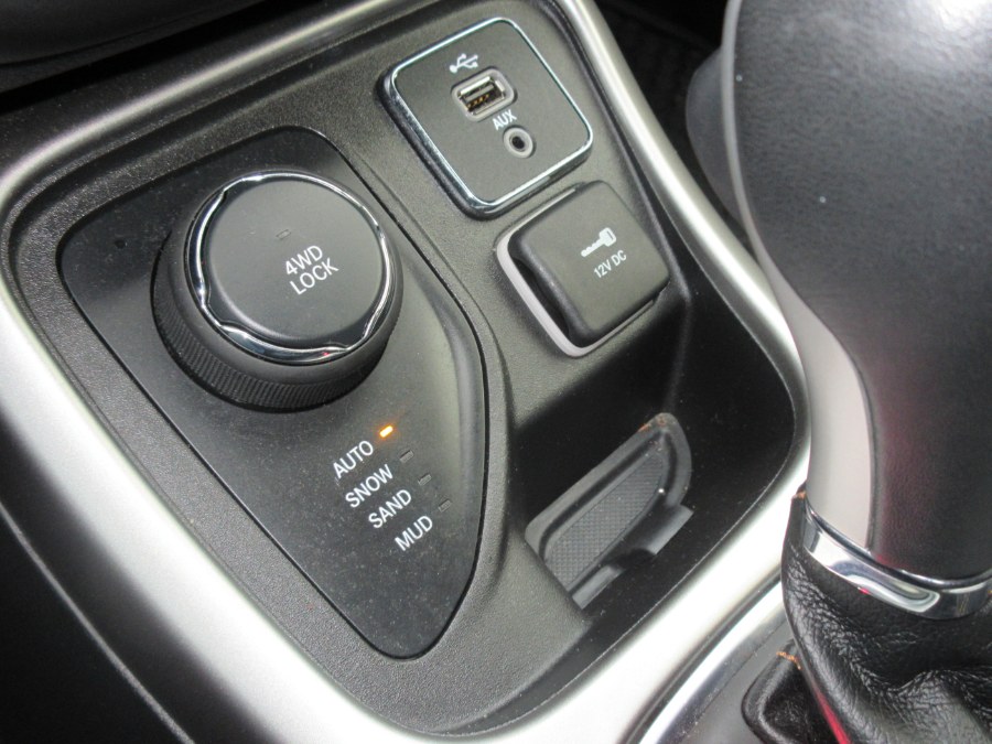 2018 Jeep Compass Latitude 4x4, available for sale in Linden, New Jersey | Route 27 Auto Mall. Linden, New Jersey 2018 Jeep Compass Latitude 4x4, available for sale in Linden, New Jersey | Route 27 Auto Mall. Linden, New Jersey