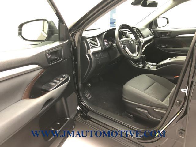 2019 Toyota Highlander LE V6 AWD, available for sale in Naugatuck, Connecticut | J&M Automotive Sls&Svc LLC. Naugatuck, Connecticut 2019 Toyota Highlander LE V6 AWD, available for sale in Naugatuck, Connecticut | J&M Automotive Sls&Svc LLC. Naugatuck, Connecticut