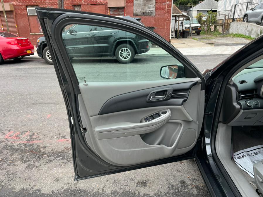 Used Chevrolet Malibu 4dr Sdn LS w/1FL 2014 | Sunrise Autoland. Jamaica, New York Used Chevrolet Malibu 4dr Sdn LS w/1FL 2014 | Sunrise Autoland. Jamaica, New York