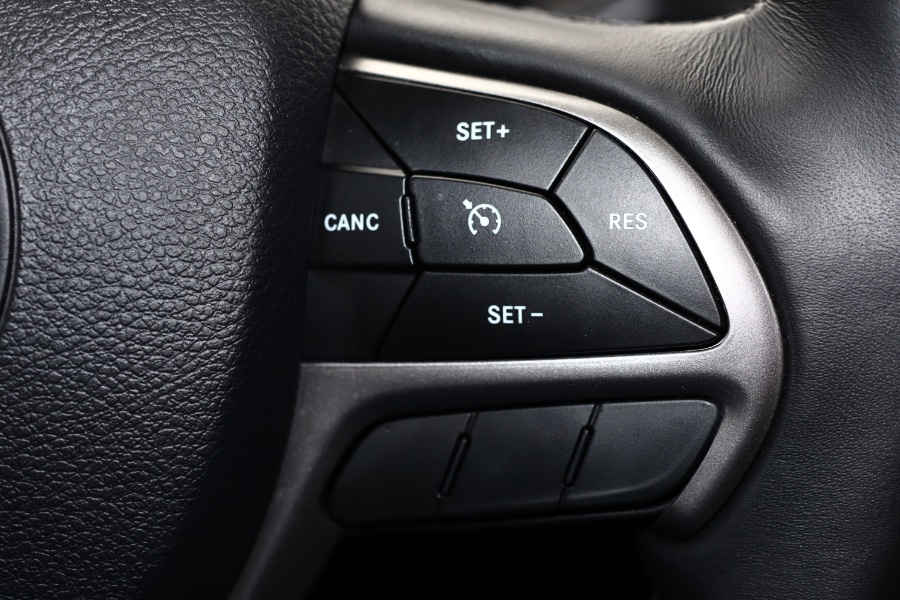 Used Jeep Grand Cherokee Altitude 4x4 2019 | Hillside Auto Mall Inc.. Jamaica, New York Used Jeep Grand Cherokee Altitude 4x4 2019 | Hillside Auto Mall Inc.. Jamaica, New York