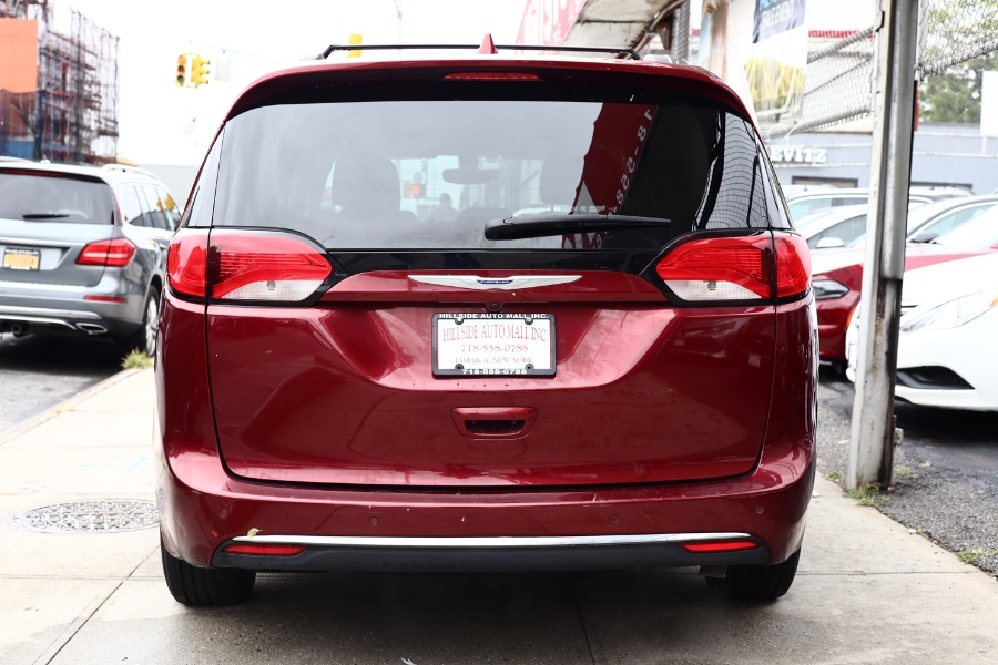 2020 Chrysler Pacifica Touring L FWD, available for sale in Jamaica, New York | Hillside Auto Mall Inc.. Jamaica, New York 2020 Chrysler Pacifica Touring L FWD, available for sale in Jamaica, New York | Hillside Auto Mall Inc.. Jamaica, New York