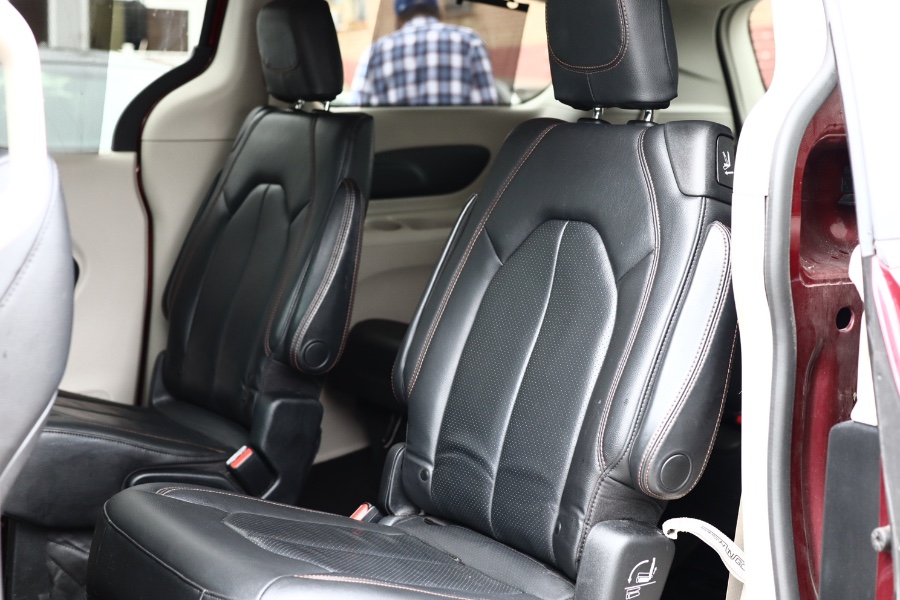 2020 Chrysler Pacifica Touring L FWD, available for sale in Jamaica, New York | Hillside Auto Mall Inc.. Jamaica, New York 2020 Chrysler Pacifica Touring L FWD, available for sale in Jamaica, New York | Hillside Auto Mall Inc.. Jamaica, New York