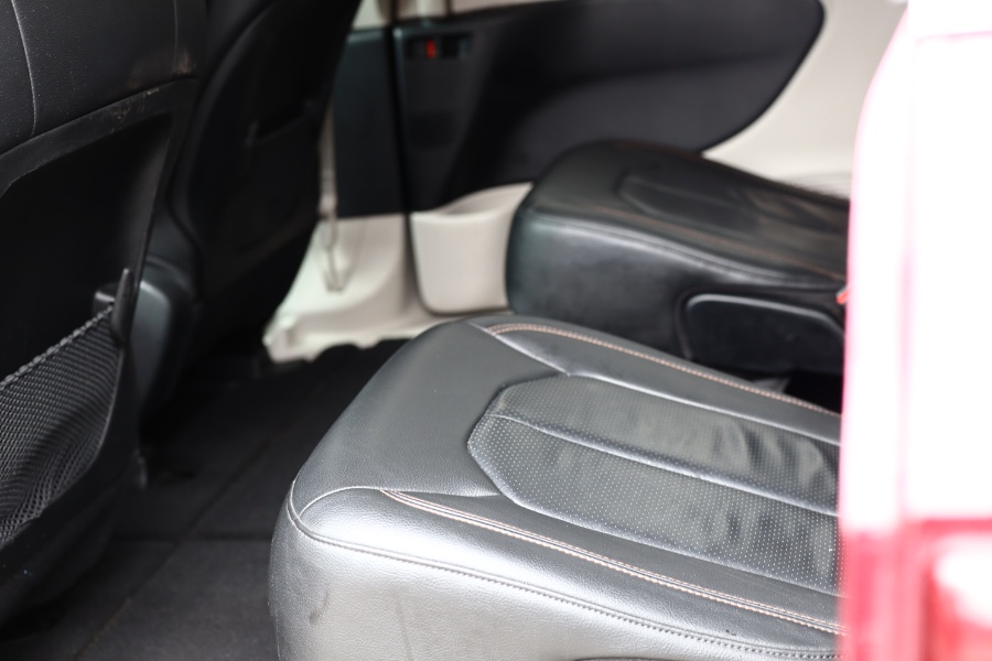 2020 Chrysler Pacifica Touring L FWD, available for sale in Jamaica, New York | Hillside Auto Mall Inc.. Jamaica, New York 2020 Chrysler Pacifica Touring L FWD, available for sale in Jamaica, New York | Hillside Auto Mall Inc.. Jamaica, New York