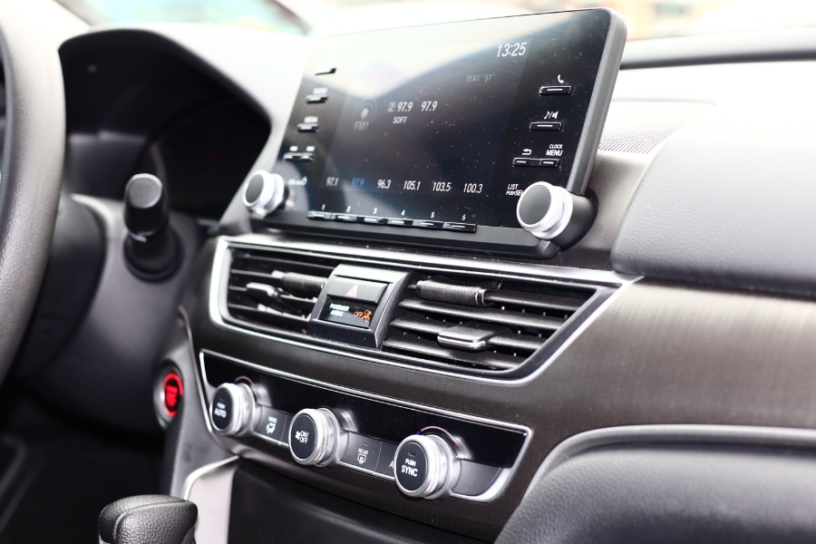 Used Honda Accord Sedan LX 1.5T CVT 2019 | Hillside Auto Mall Inc.. Jamaica, New York Used Honda Accord Sedan LX 1.5T CVT 2019 | Hillside Auto Mall Inc.. Jamaica, New York