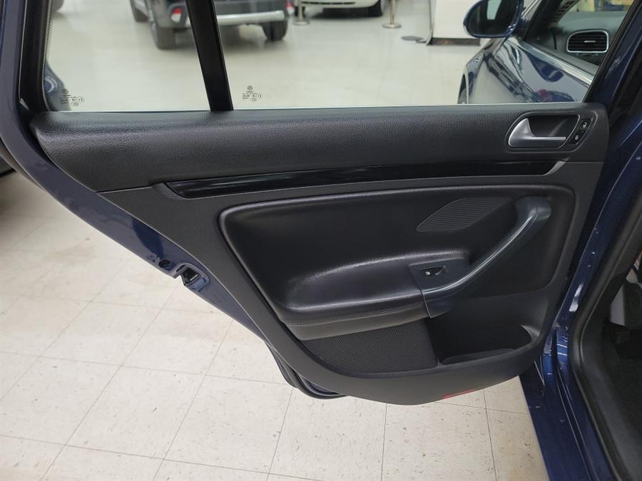2013 Volkswagen Jetta SportWagen 4dr DSG TDI w/Sunroof, available for sale in West Haven, Connecticut | Auto Fair Inc.. West Haven, Connecticut 2013 Volkswagen Jetta SportWagen 4dr DSG TDI w/Sunroof, available for sale in West Haven, Connecticut | Auto Fair Inc.. West Haven, Connecticut