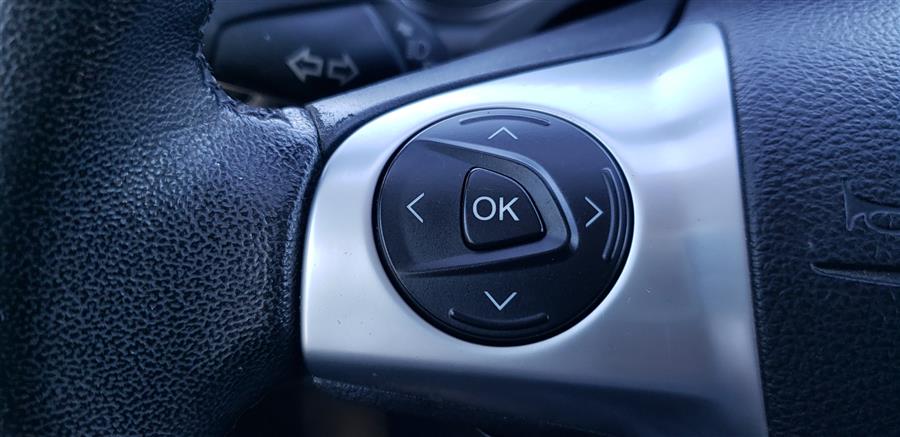 Used Ford Escape FWD 4dr SEL 2013 | Victoria Preowned Autos Inc. Little Ferry, New Jersey Used Ford Escape FWD 4dr SEL 2013 | Victoria Preowned Autos Inc. Little Ferry, New Jersey