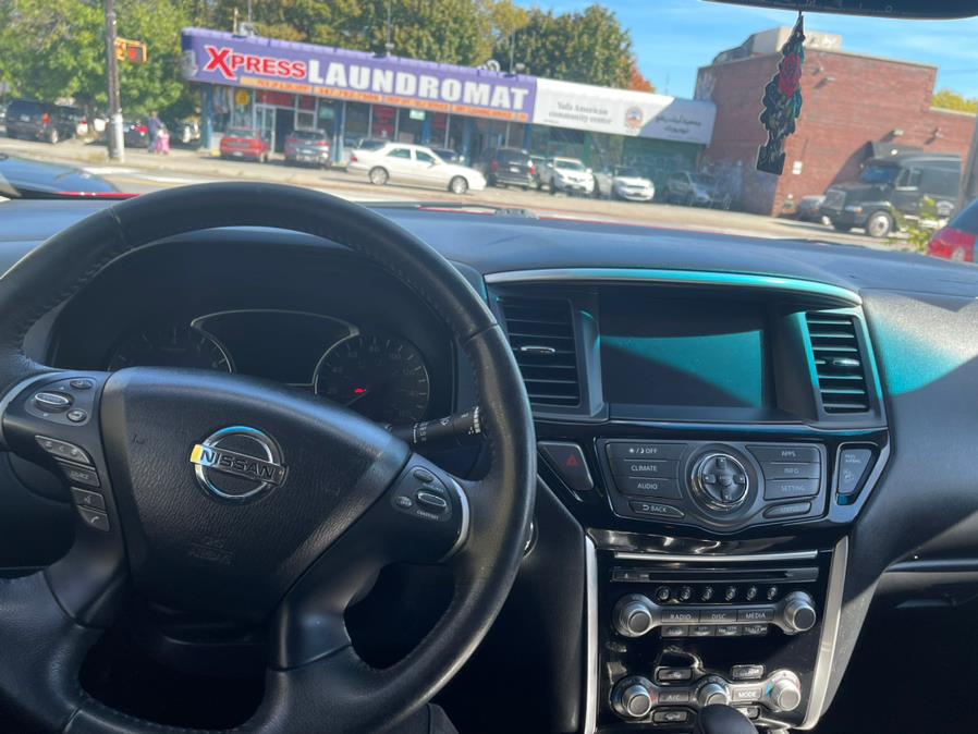 2018 Nissan Pathfinder 4x4 SV, available for sale in BROOKLYN, New York | Deals on Wheels International Auto. BROOKLYN, New York 2018 Nissan Pathfinder 4x4 SV, available for sale in BROOKLYN, New York | Deals on Wheels International Auto. BROOKLYN, New York