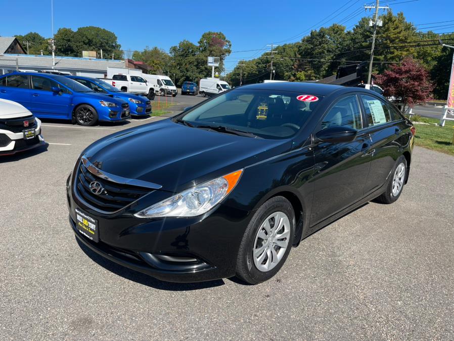 2013 Hyundai Sonata 4dr Sdn 2.4L Auto GLS, available for sale in South Windsor, Connecticut | Mike And Tony Auto Sales, Inc. South Windsor, Connecticut