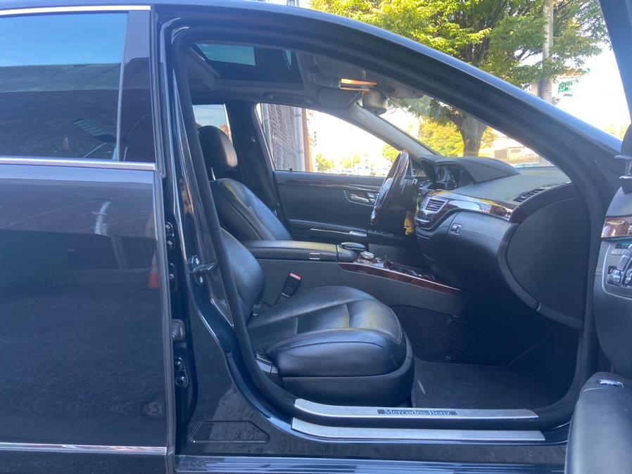 Used Mercedes-Benz S-Class 4dr Sdn S550 4MATIC 2012 | Champion Used Auto Sales LLC. Newark, New Jersey Used Mercedes-Benz S-Class 4dr Sdn S550 4MATIC 2012 | Champion Used Auto Sales LLC. Newark, New Jersey