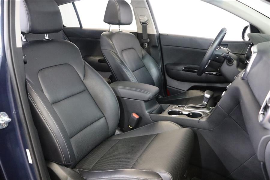 2022 Kia Sportage EX, available for sale in Paterson, New Jersey | Fast Track Motors. Paterson, New Jersey 2022 Kia Sportage EX, available for sale in Paterson, New Jersey | Fast Track Motors. Paterson, New Jersey