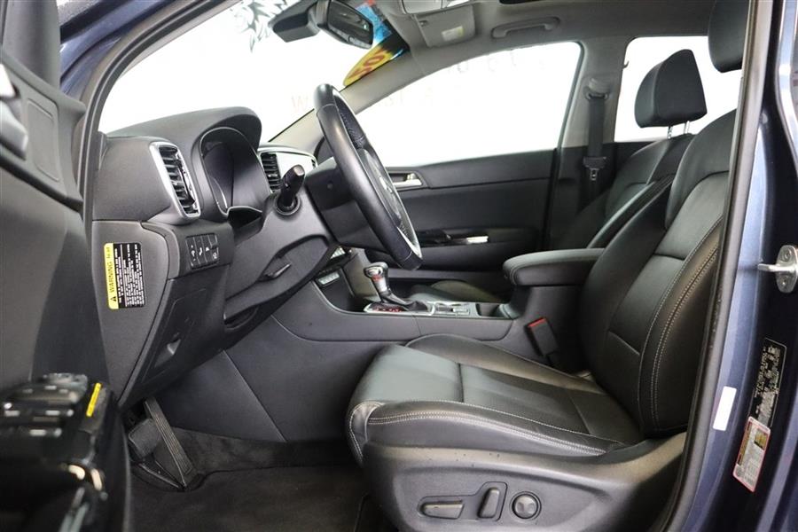 2022 Kia Sportage EX, available for sale in Paterson, New Jersey | Fast Track Motors. Paterson, New Jersey 2022 Kia Sportage EX, available for sale in Paterson, New Jersey | Fast Track Motors. Paterson, New Jersey