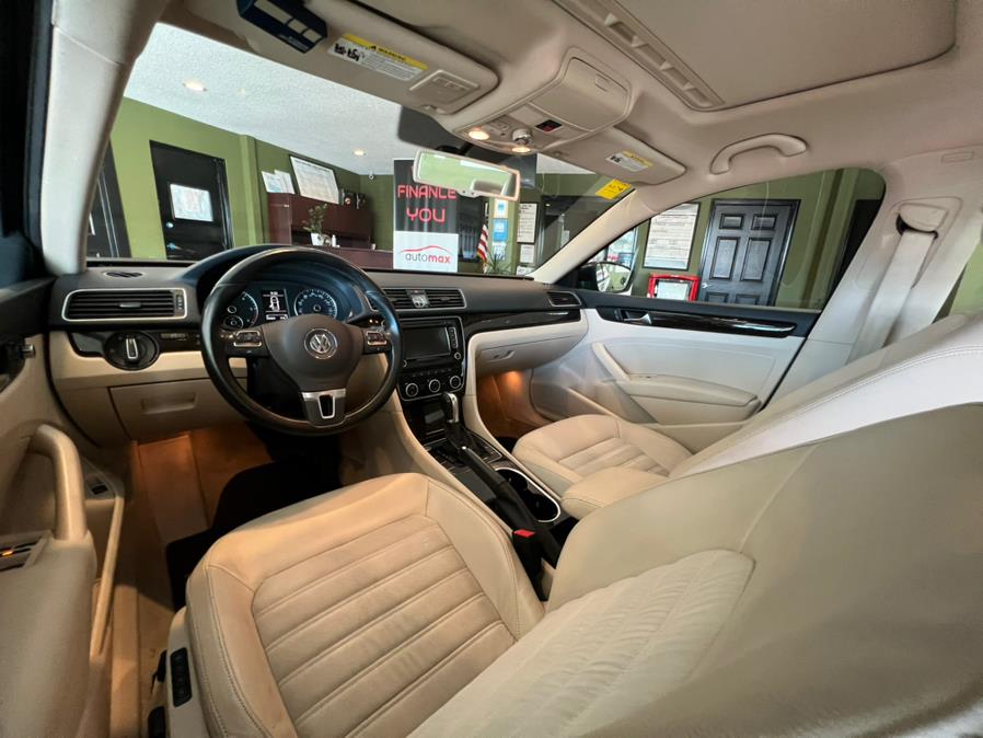 Used Volkswagen Passat 4dr Sdn 2.0L DSG TDI SEL Premium 2014 | AutoMax. West Hartford, Connecticut Used Volkswagen Passat 4dr Sdn 2.0L DSG TDI SEL Premium 2014 | AutoMax. West Hartford, Connecticut