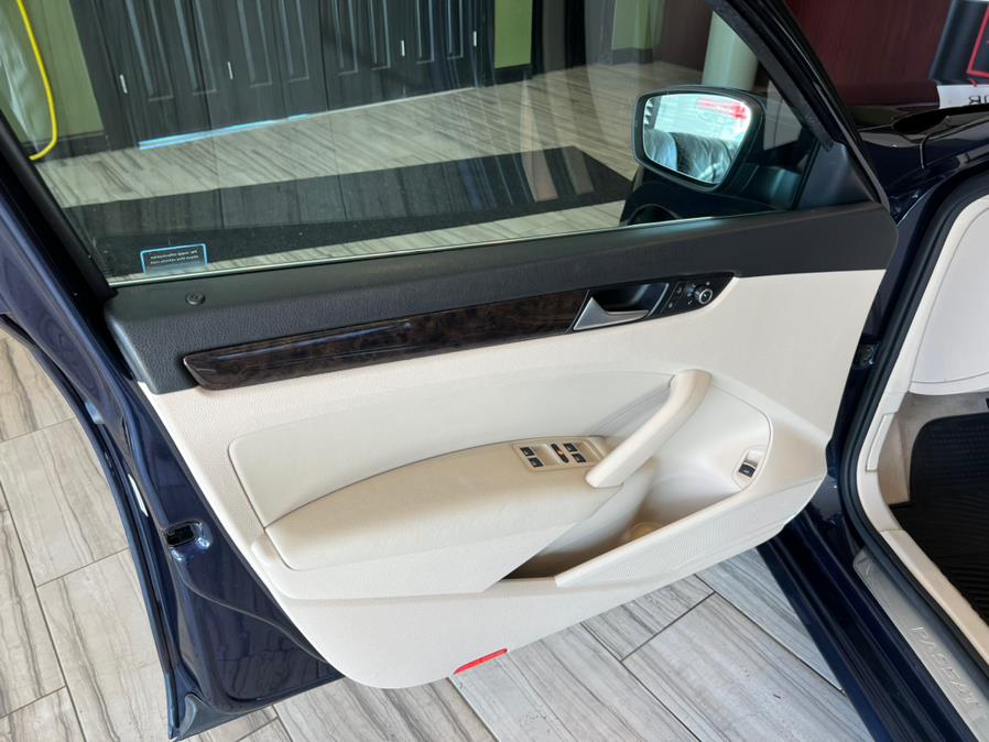 Used Volkswagen Passat 4dr Sdn 2.0L DSG TDI SEL Premium 2014 | AutoMax. West Hartford, Connecticut Used Volkswagen Passat 4dr Sdn 2.0L DSG TDI SEL Premium 2014 | AutoMax. West Hartford, Connecticut