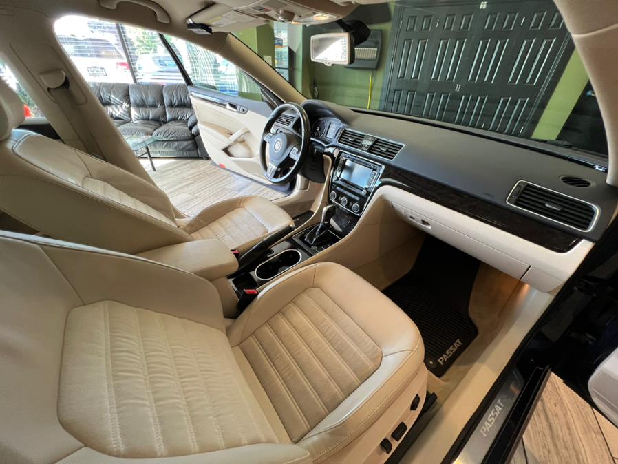 Used Volkswagen Passat 4dr Sdn 2.0L DSG TDI SEL Premium 2014 | AutoMax. West Hartford, Connecticut Used Volkswagen Passat 4dr Sdn 2.0L DSG TDI SEL Premium 2014 | AutoMax. West Hartford, Connecticut