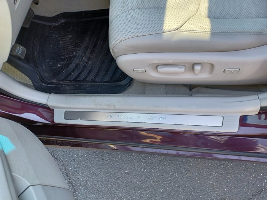 Used Toyota Avalon 4dr Sdn 2011 | Payless Auto Sale. South Hadley, Massachusetts Used Toyota Avalon 4dr Sdn 2011 | Payless Auto Sale. South Hadley, Massachusetts