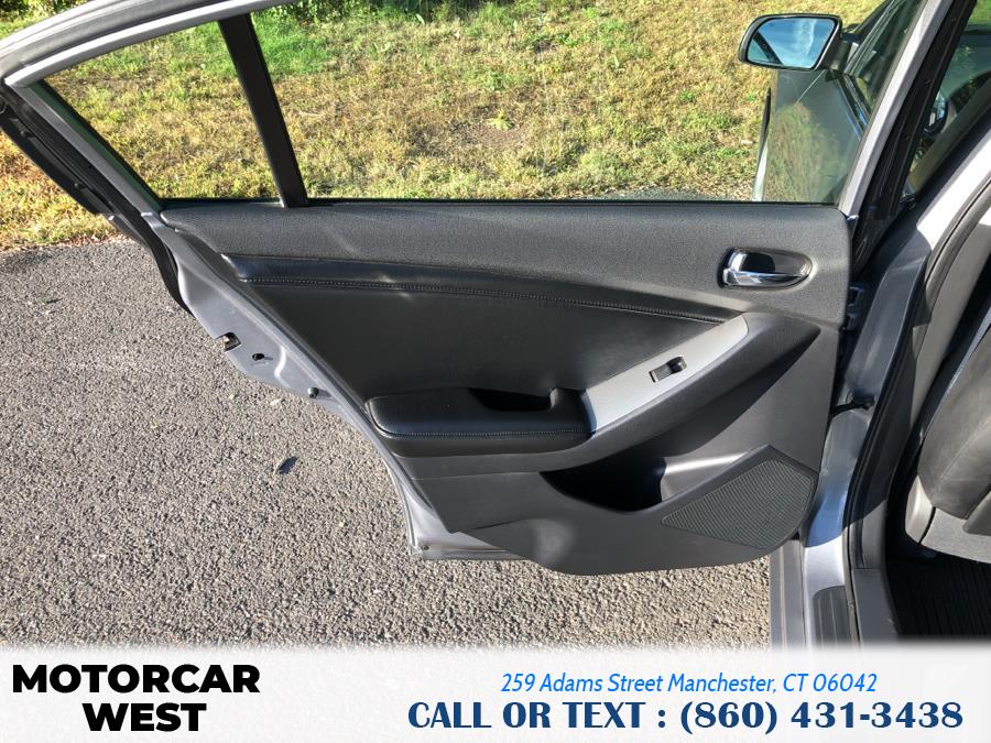 2007 Nissan Altima 4dr Sdn V6 CVT 3.5 SE, available for sale in Manchester, Connecticut | Motorcar West. Manchester, Connecticut 2007 Nissan Altima 4dr Sdn V6 CVT 3.5 SE, available for sale in Manchester, Connecticut | Motorcar West. Manchester, Connecticut