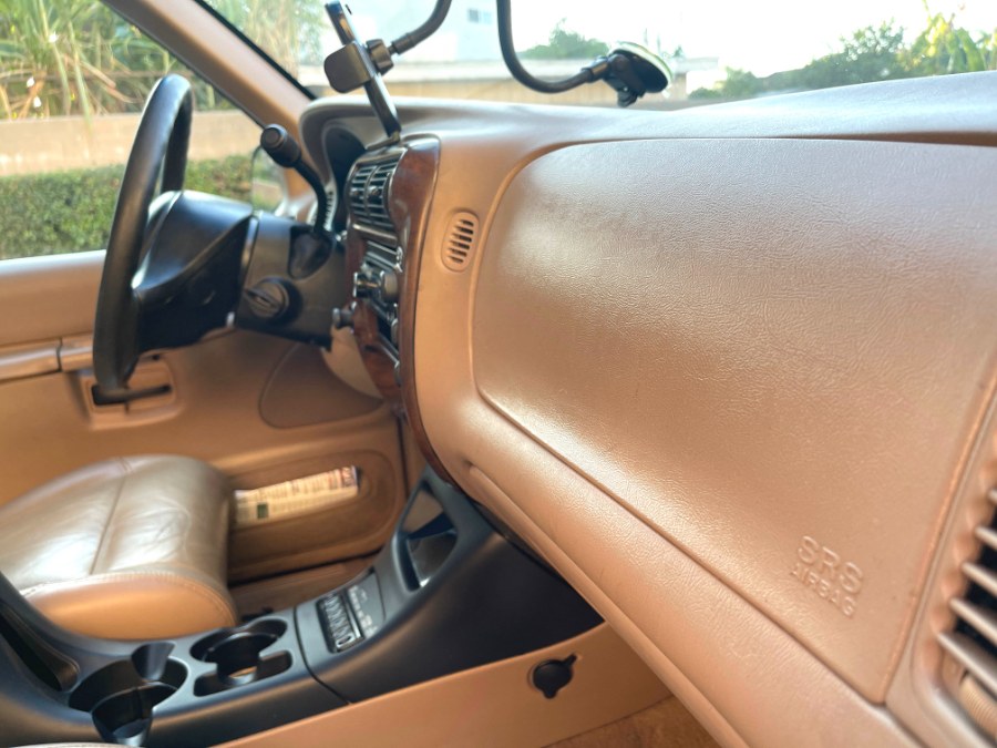 2000 Mercury Mountaineer 4dr 112" WB, available for sale in Lake Forest, California | Pacific Green Line. Lake Forest, California 2000 Mercury Mountaineer 4dr 112" WB, available for sale in Lake Forest, California | Pacific Green Line. Lake Forest, California
