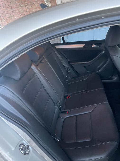 Used Volkswagen Jetta Sedan 4dr DSG TDI w/Premium 2012 | Supreme Automotive. New Britain, Connecticut Used Volkswagen Jetta Sedan 4dr DSG TDI w/Premium 2012 | Supreme Automotive. New Britain, Connecticut