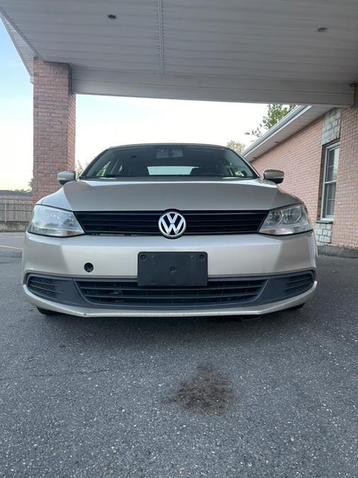 Used Volkswagen Jetta Sedan 4dr DSG TDI w/Premium 2012 | Supreme Automotive. New Britain, Connecticut Used Volkswagen Jetta Sedan 4dr DSG TDI w/Premium 2012 | Supreme Automotive. New Britain, Connecticut