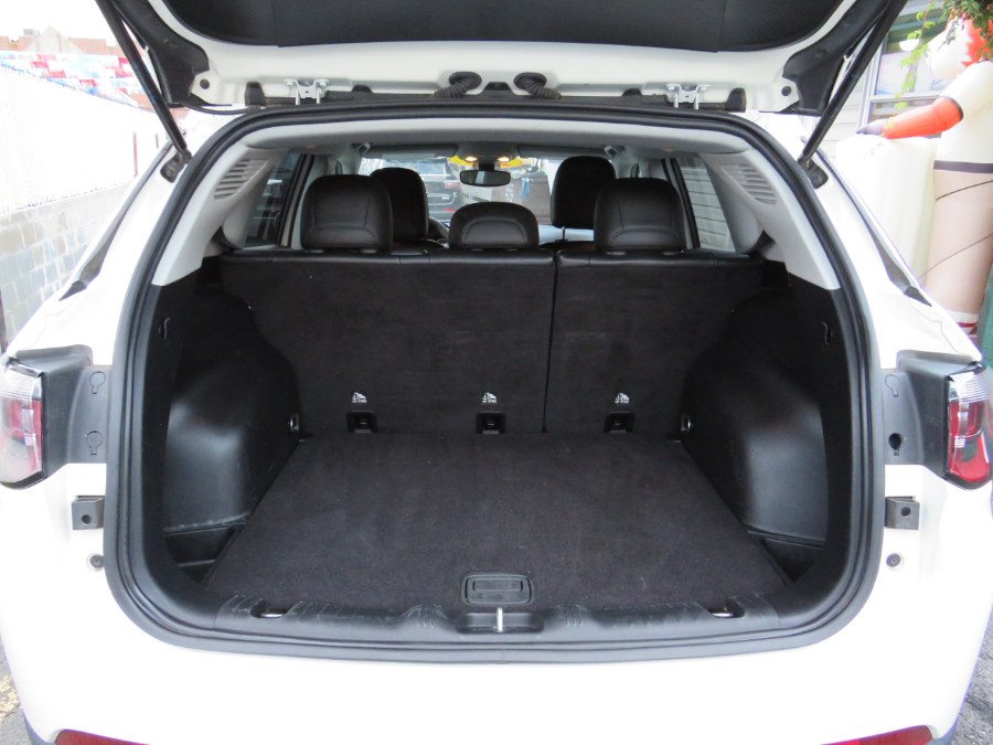 2021 Jeep Compass Latitude 4x4, available for sale in Middle Village, New York | Road Masters II INC. Middle Village, New York 2021 Jeep Compass Latitude 4x4, available for sale in Middle Village, New York | Road Masters II INC. Middle Village, New York