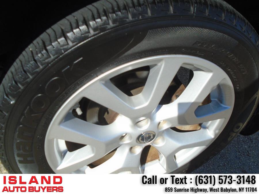 Used Nissan Rogue SV w/SL Package AWD 4dr Crossover 2013 | Island Auto Buyers. West Babylon, New York Used Nissan Rogue SV w/SL Package AWD 4dr Crossover 2013 | Island Auto Buyers. West Babylon, New York