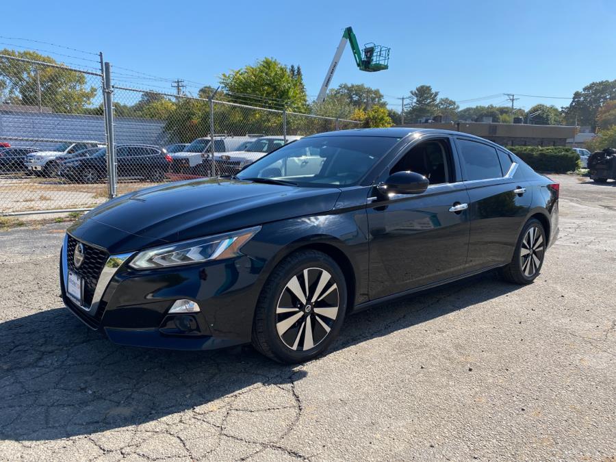 2020 Nissan Altima 2.5 SL Sedan, available for sale in Milford, Connecticut | Dealertown Auto Wholesalers. Milford, Connecticut 2020 Nissan Altima 2.5 SL Sedan, available for sale in Milford, Connecticut | Dealertown Auto Wholesalers. Milford, Connecticut