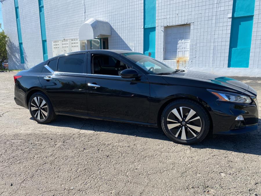 2020 Nissan Altima 2.5 SL Sedan, available for sale in Milford, Connecticut | Dealertown Auto Wholesalers. Milford, Connecticut 2020 Nissan Altima 2.5 SL Sedan, available for sale in Milford, Connecticut | Dealertown Auto Wholesalers. Milford, Connecticut