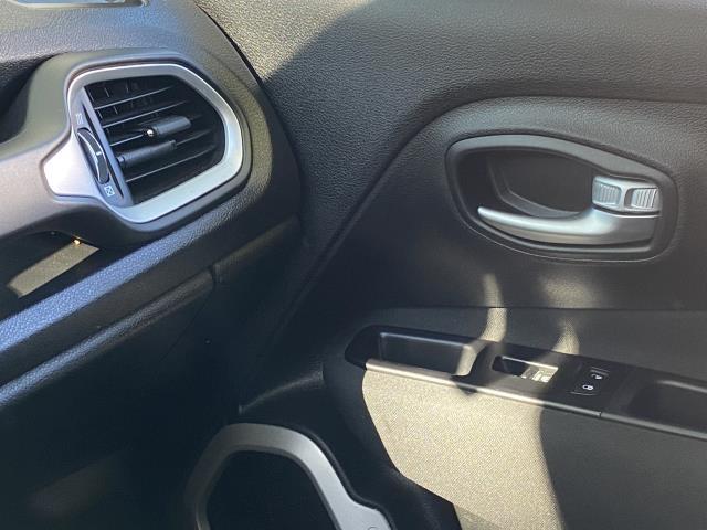 Used Jeep Renegade Latitude 2020 | Eastchester Motor Cars. Bronx, New York Used Jeep Renegade Latitude 2020 | Eastchester Motor Cars. Bronx, New York
