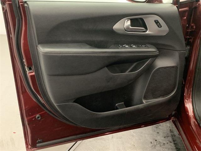 Used Chrysler Pacifica Limited 2019 | Eastchester Motor Cars. Bronx, New York Used Chrysler Pacifica Limited 2019 | Eastchester Motor Cars. Bronx, New York