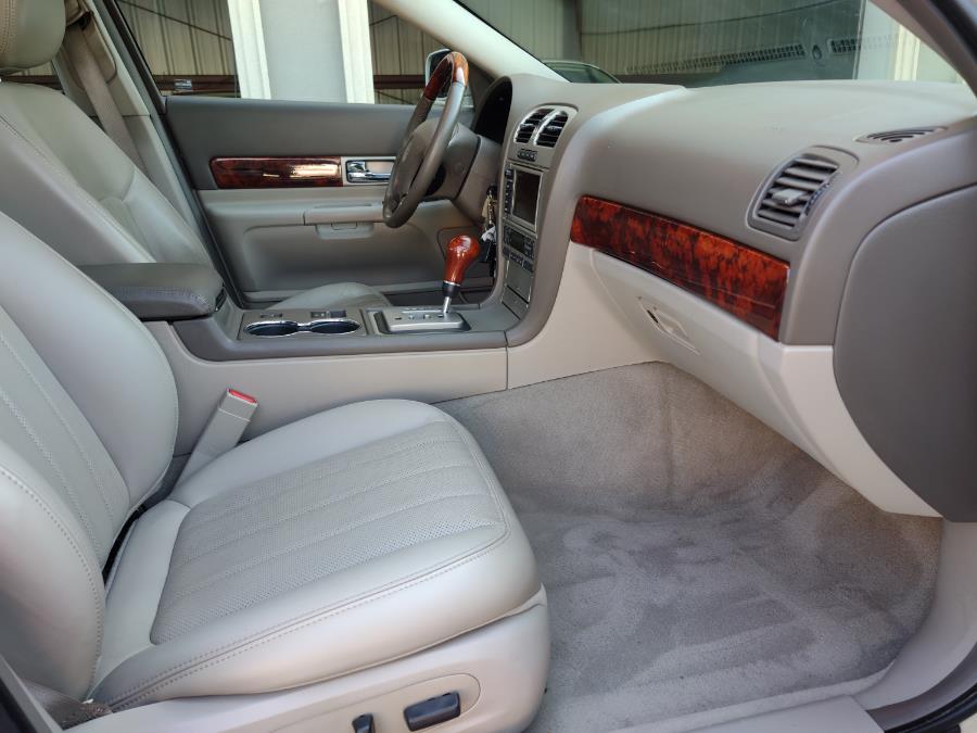 2004 Lincoln LS 4dr Sdn V8 Auto w/Ultimate Pkg, available for sale in Wantagh, New York | Alpine Motors Inc. Wantagh, New York 2004 Lincoln LS 4dr Sdn V8 Auto w/Ultimate Pkg, available for sale in Wantagh, New York | Alpine Motors Inc. Wantagh, New York