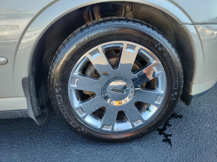 2004 Lincoln LS 4dr Sdn V8 Auto w/Ultimate Pkg, available for sale in Wantagh, New York | Alpine Motors Inc. Wantagh, New York 2004 Lincoln LS 4dr Sdn V8 Auto w/Ultimate Pkg, available for sale in Wantagh, New York | Alpine Motors Inc. Wantagh, New York