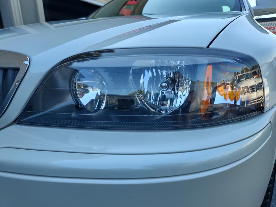 2004 Lincoln LS 4dr Sdn V8 Auto w/Ultimate Pkg, available for sale in Wantagh, New York | Alpine Motors Inc. Wantagh, New York 2004 Lincoln LS 4dr Sdn V8 Auto w/Ultimate Pkg, available for sale in Wantagh, New York | Alpine Motors Inc. Wantagh, New York