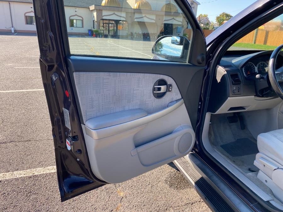 2006 Chevrolet Equinox 4dr AWD LS, available for sale in Hartford, Connecticut | Mecca Auto LLC. Hartford, Connecticut 2006 Chevrolet Equinox 4dr AWD LS, available for sale in Hartford, Connecticut | Mecca Auto LLC. Hartford, Connecticut