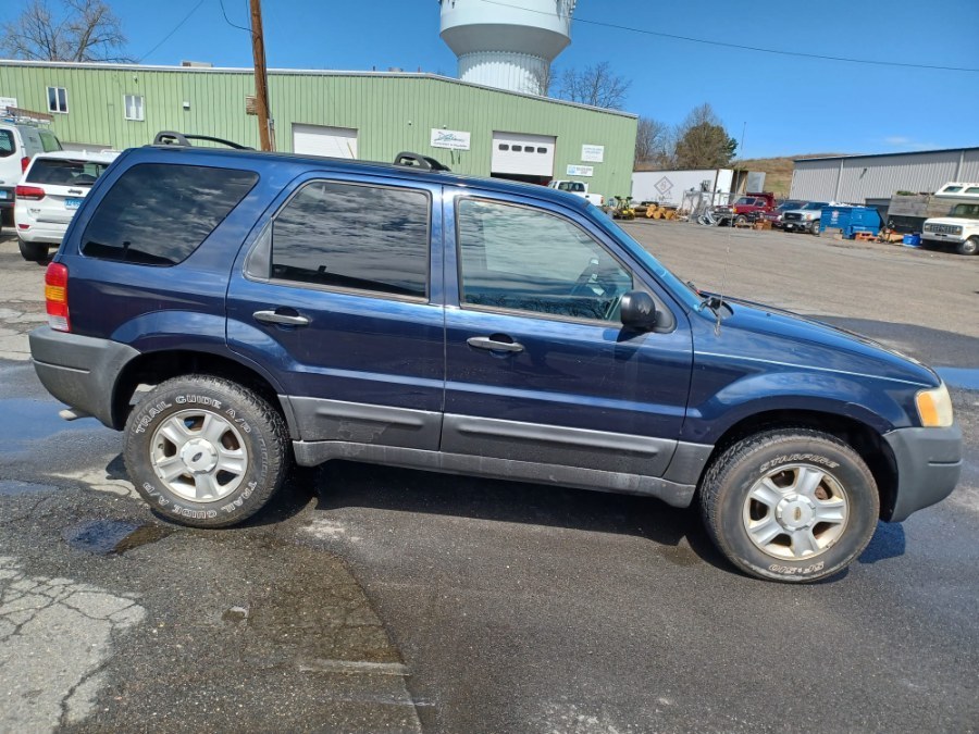 Used Ford Escape 4dr 103" WB XLT 4WD 2004 | Payless Auto Sale. South Hadley, Massachusetts Used Ford Escape 4dr 103" WB XLT 4WD 2004 | Payless Auto Sale. South Hadley, Massachusetts