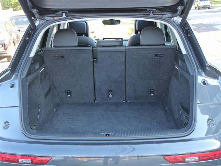 Used Audi Q5 45 Premium Plus 2021 | Auto Expo Ent Inc.. Great Neck, New York Used Audi Q5 45 Premium Plus 2021 | Auto Expo Ent Inc.. Great Neck, New York