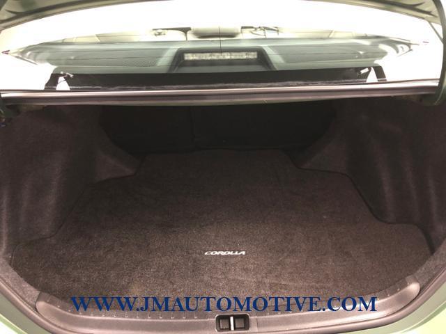2015 Toyota Corolla 4dr Sdn CVT LE, available for sale in Naugatuck, Connecticut | J&M Automotive Sls&Svc LLC. Naugatuck, Connecticut 2015 Toyota Corolla 4dr Sdn CVT LE, available for sale in Naugatuck, Connecticut | J&M Automotive Sls&Svc LLC. Naugatuck, Connecticut