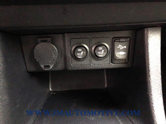 2015 Toyota Corolla 4dr Sdn CVT LE, available for sale in Naugatuck, Connecticut | J&M Automotive Sls&Svc LLC. Naugatuck, Connecticut 2015 Toyota Corolla 4dr Sdn CVT LE, available for sale in Naugatuck, Connecticut | J&M Automotive Sls&Svc LLC. Naugatuck, Connecticut