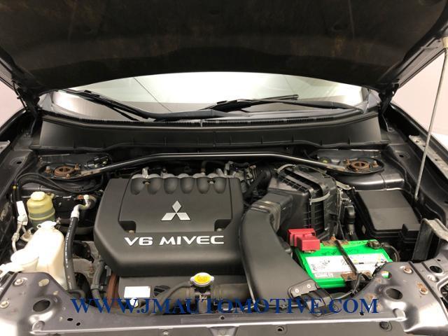 2011 Mitsubishi Outlander 4WD 4dr GT, available for sale in Naugatuck, Connecticut | J&M Automotive Sls&Svc LLC. Naugatuck, Connecticut 2011 Mitsubishi Outlander 4WD 4dr GT, available for sale in Naugatuck, Connecticut | J&M Automotive Sls&Svc LLC. Naugatuck, Connecticut